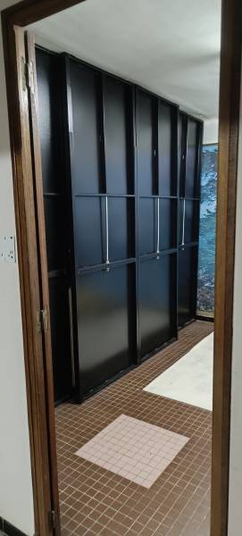 Sécurisation des accès fenêtres par panneaux anti-intrusion à Marseille dans les Bouches-du-Rhône